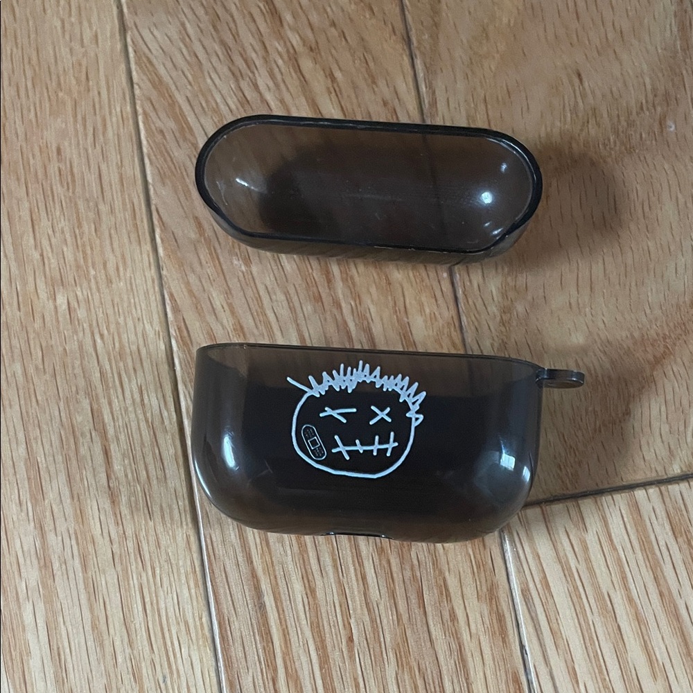 Travis Scott airpods case